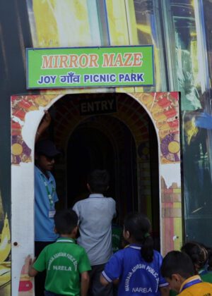 Mirror Maze at Joygaon